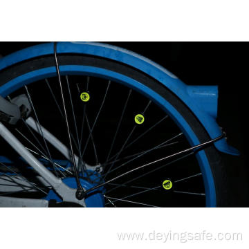 bicycle reflector with plastic material